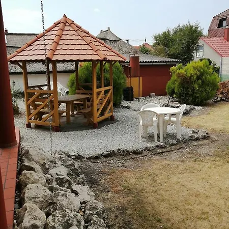 Napocska Panzio Affittacamere Vonyarcvashegy